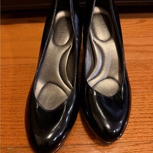 Black Patent Kelly & Katie Heel Pumps